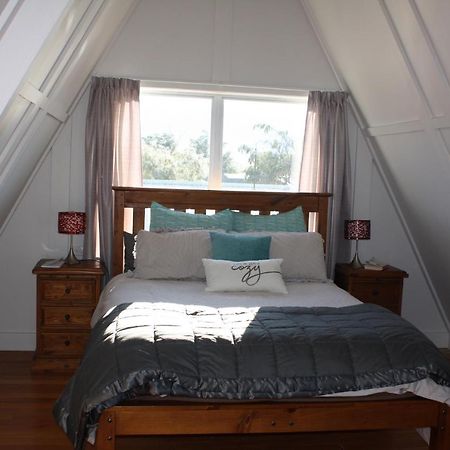 Classic A-Frame On Milford Te Anau Zewnętrze zdjęcie