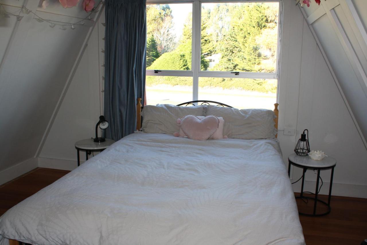 Classic A-Frame On Milford Te Anau Zewnętrze zdjęcie